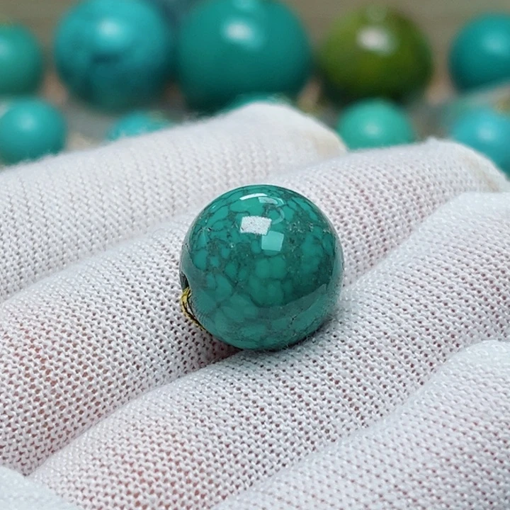 绿松石未镶嵌圆珠14.1
