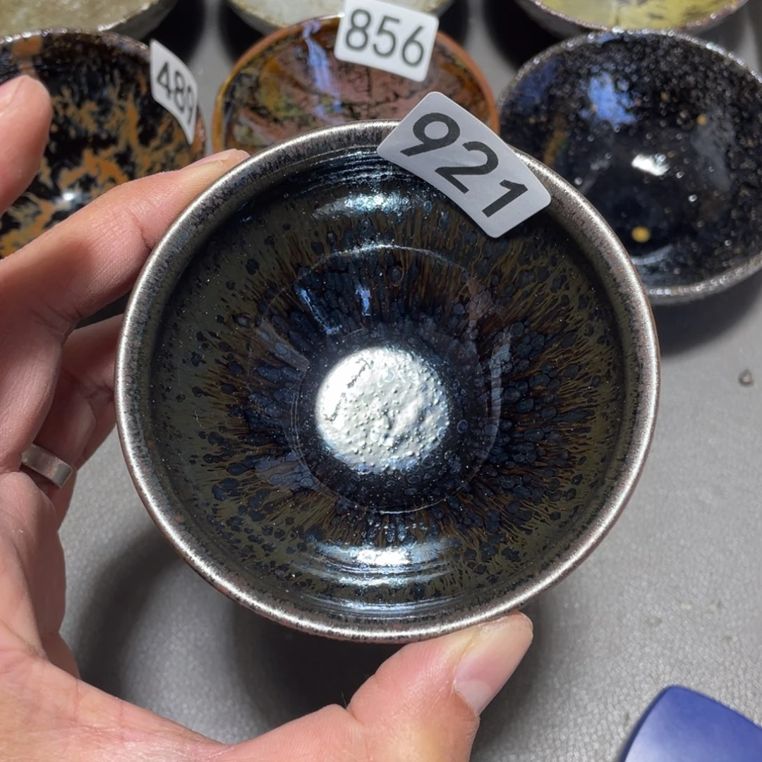 茶盏美好的一年即将到来