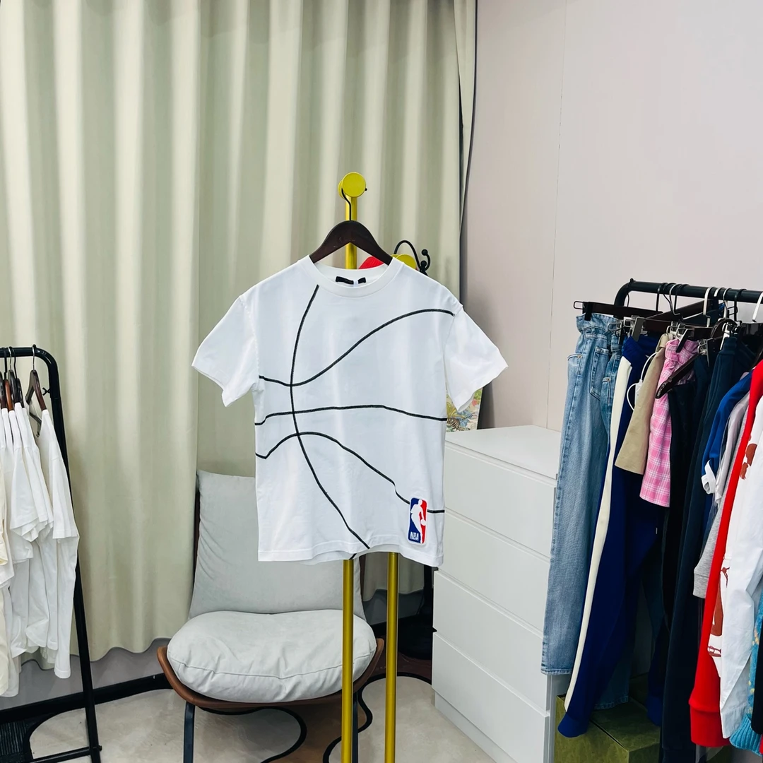 99新 LouisVuitton/路易威登 白色联名短袖 S码