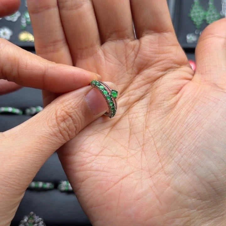 南***狸翡翠银S925镶嵌耳饰