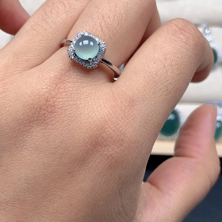 翡翠未镶嵌戒指戒指