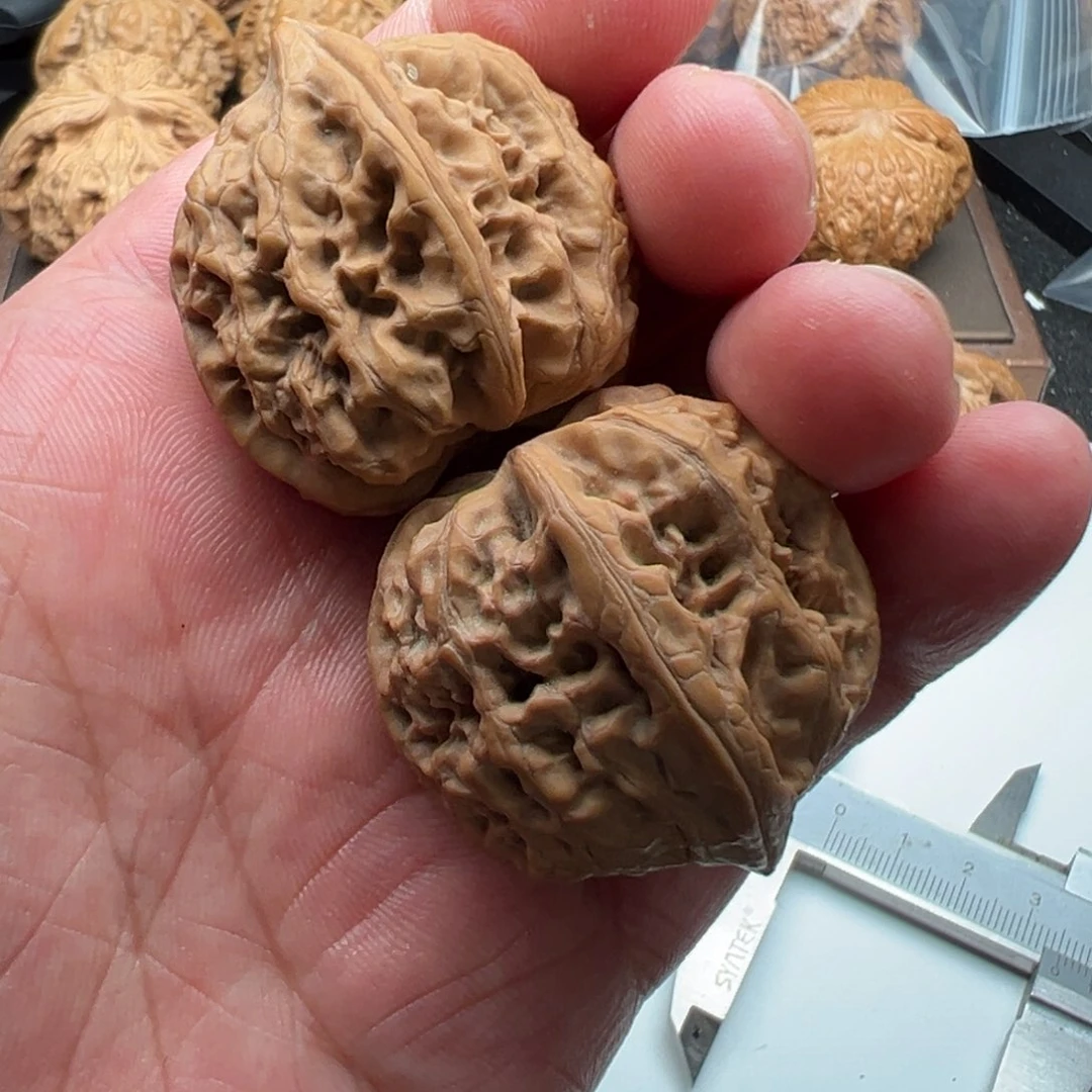 文玩核桃把件火苗37