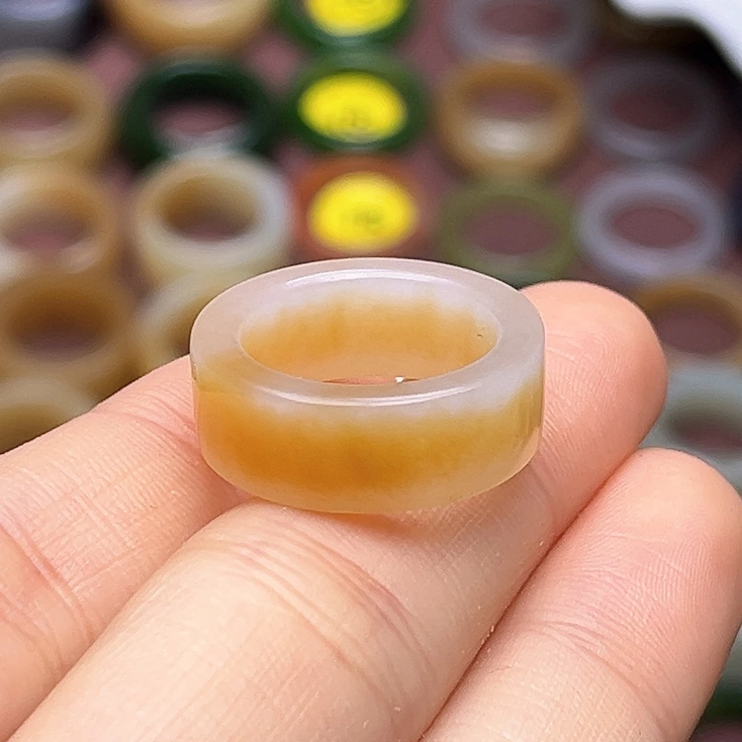 和田玉未镶嵌戒指16.2金糖