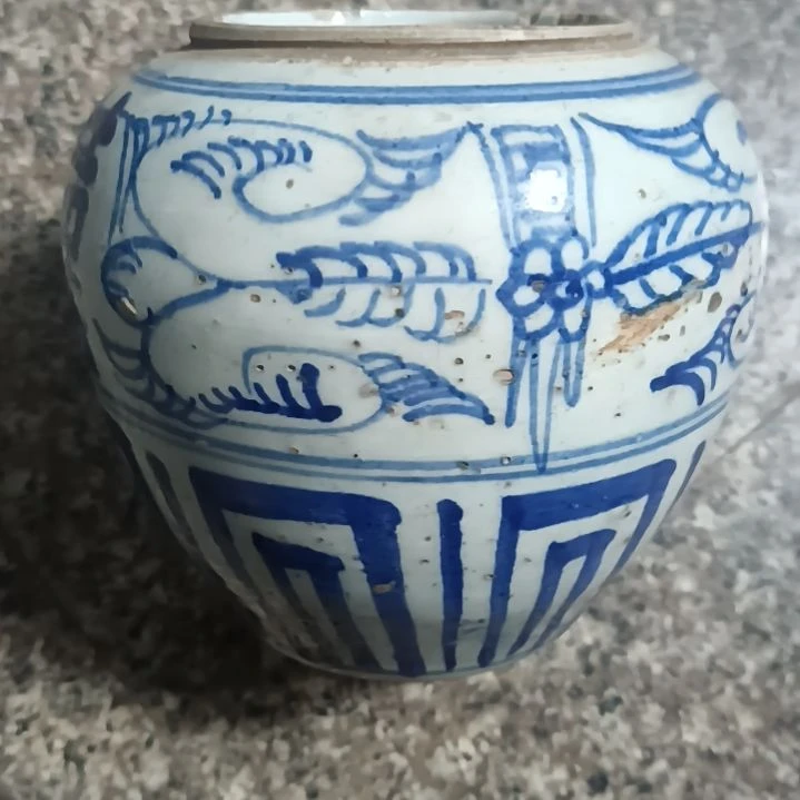 罐山***东青花小罐子，全品。