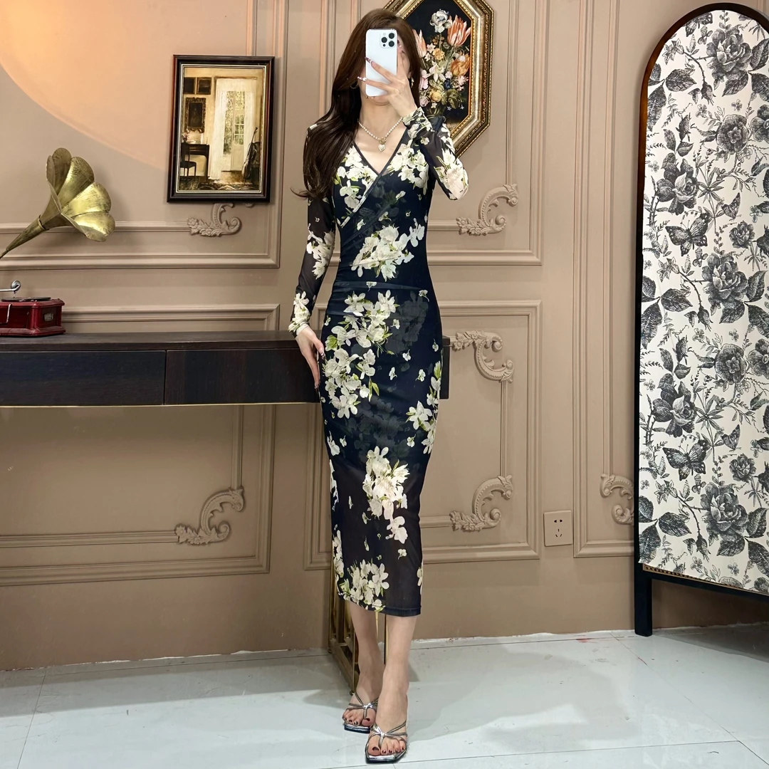 气质女人味轻奢V领长袖杏花疏影显瘦包身时尚百搭网纱连衣裙长裙