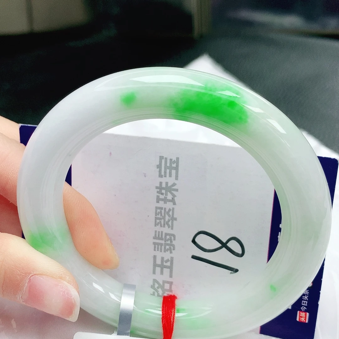 翡翠手镯未镶嵌缅甸天然a货翡翠手镯