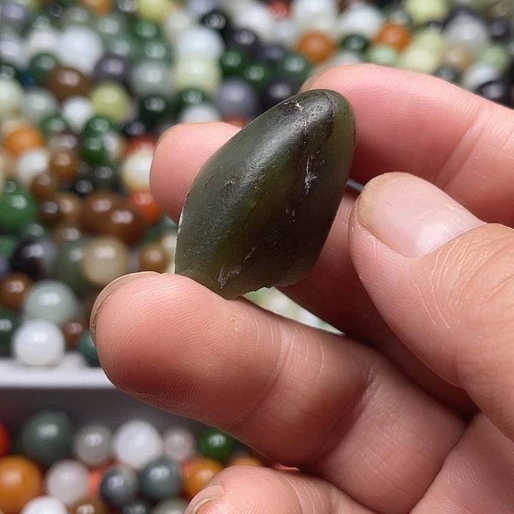 和田玉未镶嵌颈饰木***生