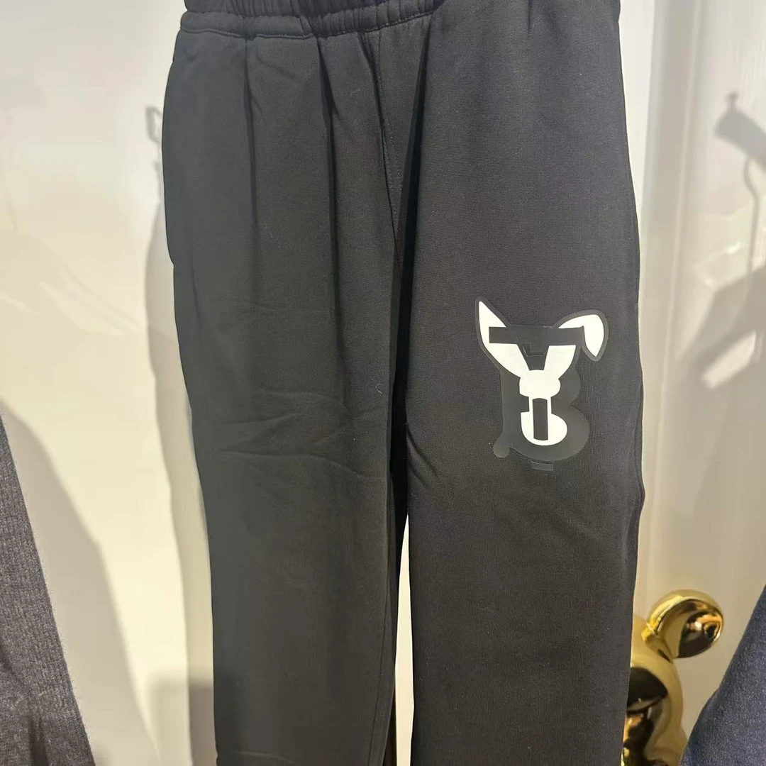 99新 BURBERRY/博柏利 硅胶束脚运动裤 132