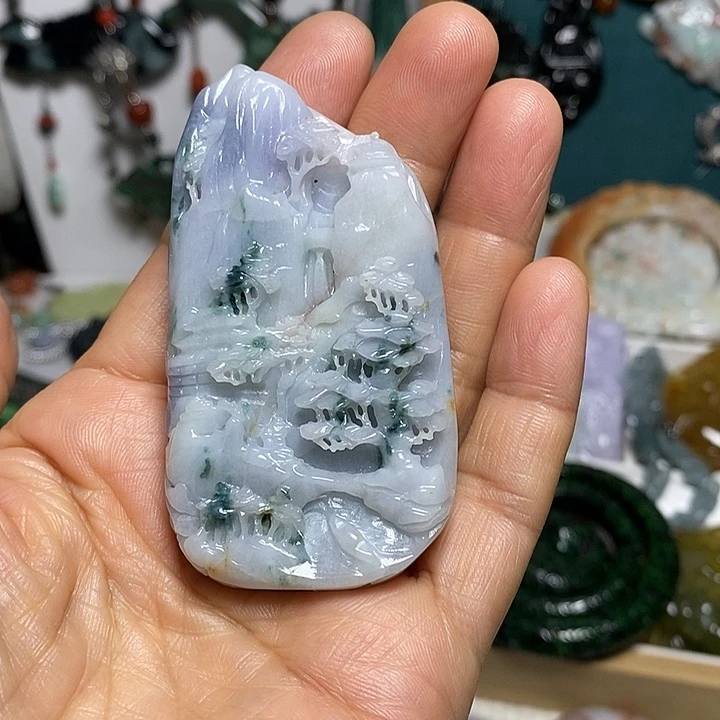 翡翠未镶嵌吊坠(赠链)