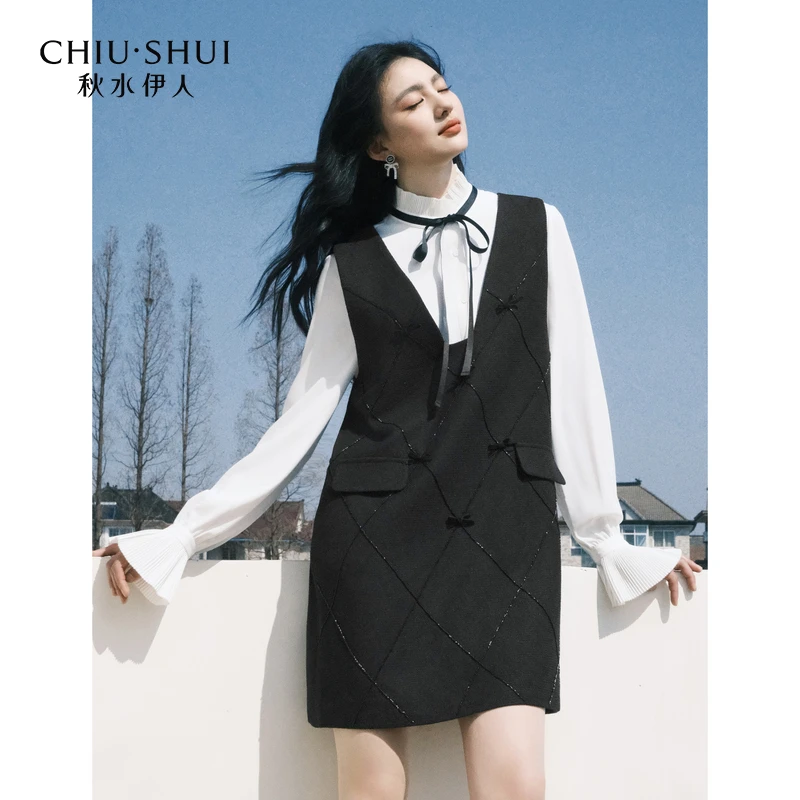 秋水伊人V领蝴蝶结连衣裙2025年春季新款钉珠裙子625101B020247