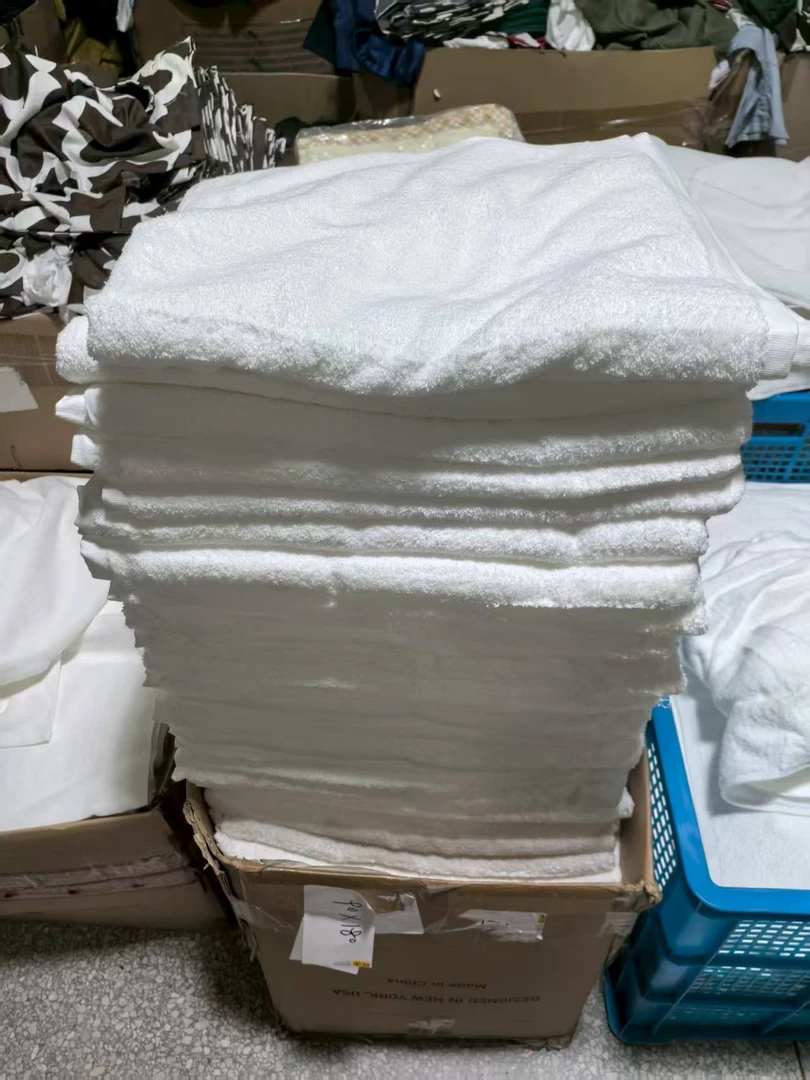 《厚广家》3楼90×180白色超大全棉毛圈优质浴巾 发1张