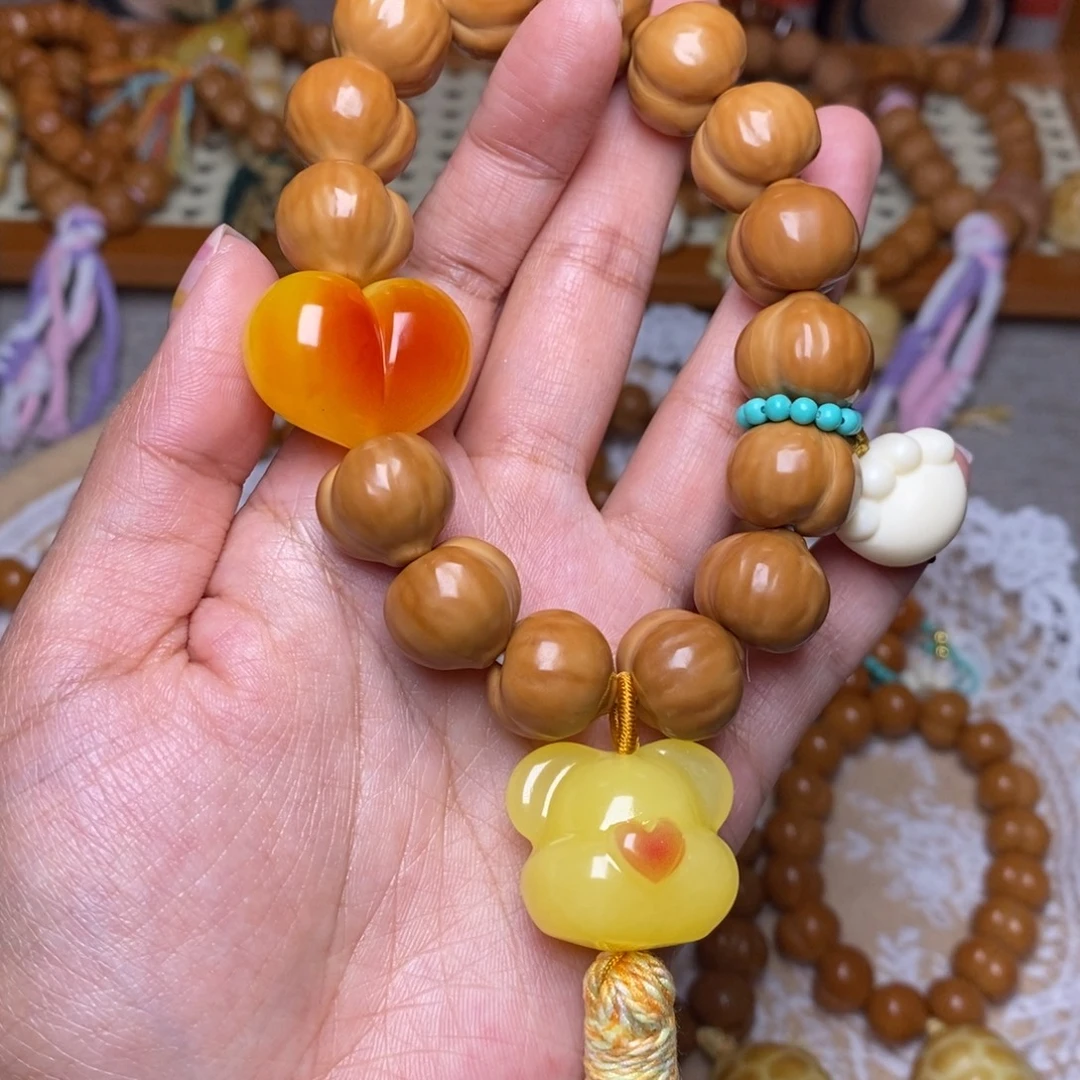 阿***）吊坠猴头核桃全品屁桃手持➕熊头爱心猫爪卡环