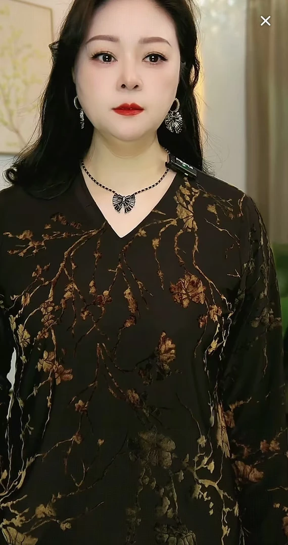 5613大码春秋V领小衫秋冬打底衫240斤水晶绒上衣碎花长袖渐变百搭