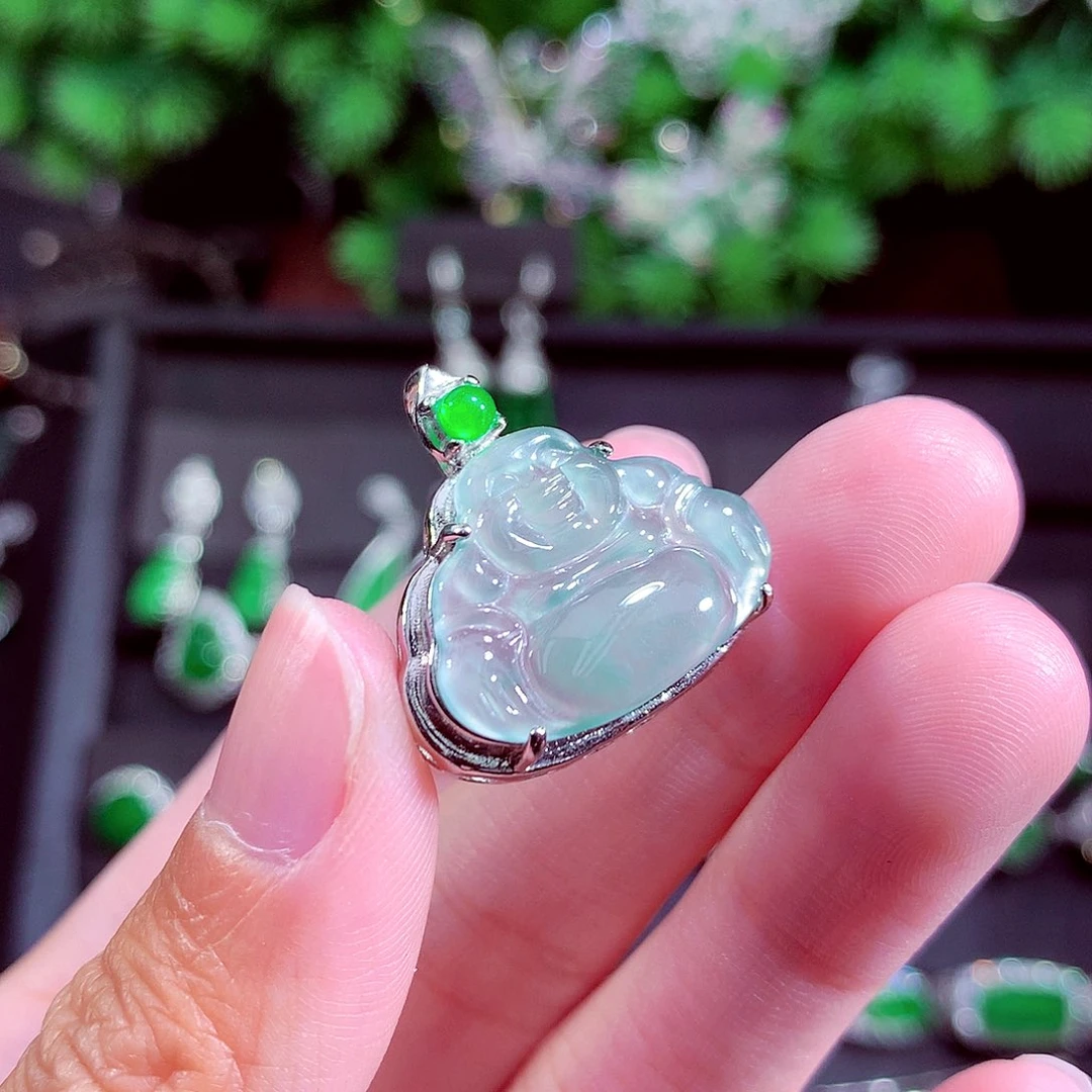 颈饰未镶嵌翡翠天然