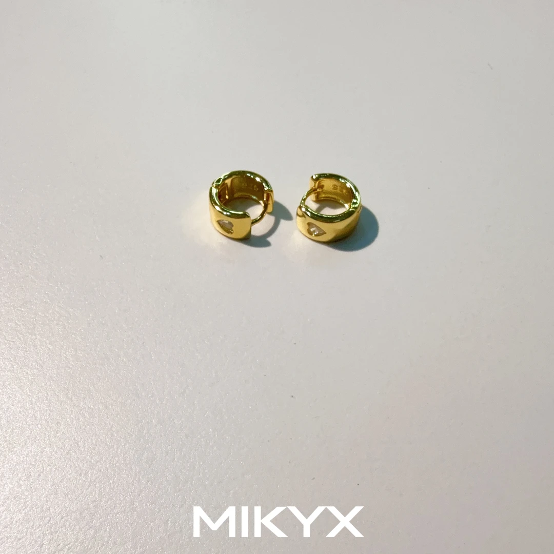 mikyx 铜合金合成锆石耳饰 金色爱心耳环B449