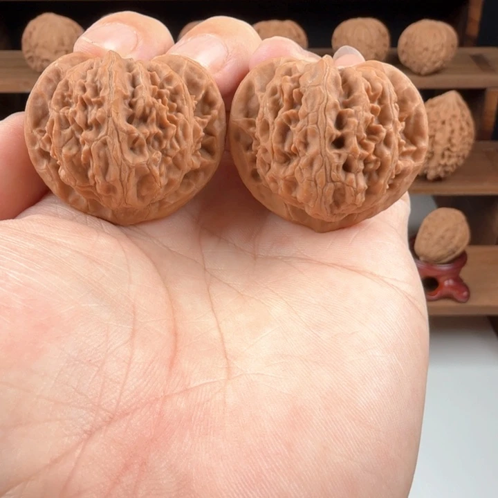 鲨****文玩核桃手串宫灯40.5/37/35