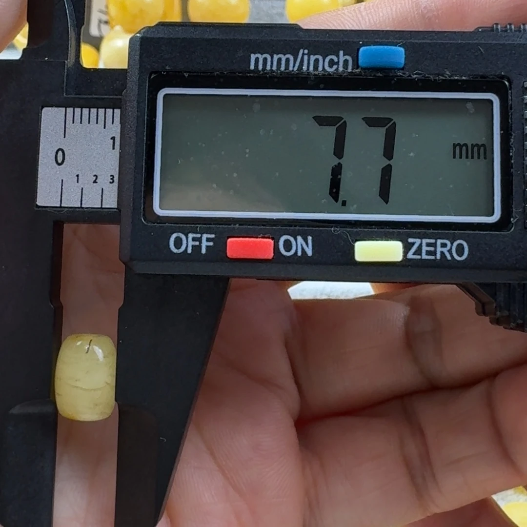 蜜蜡未镶嵌裸石20杂