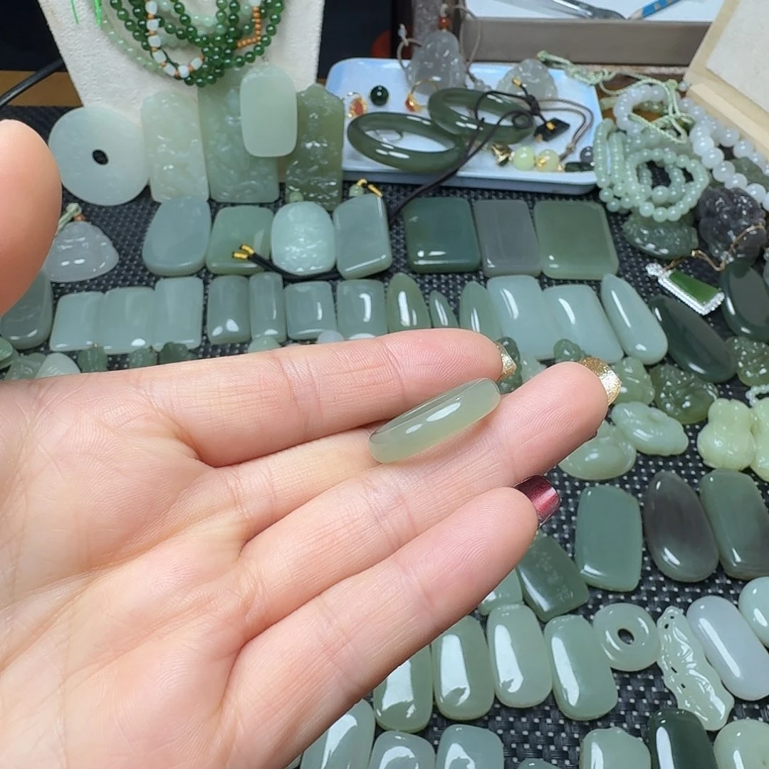 和田玉未镶嵌戒指