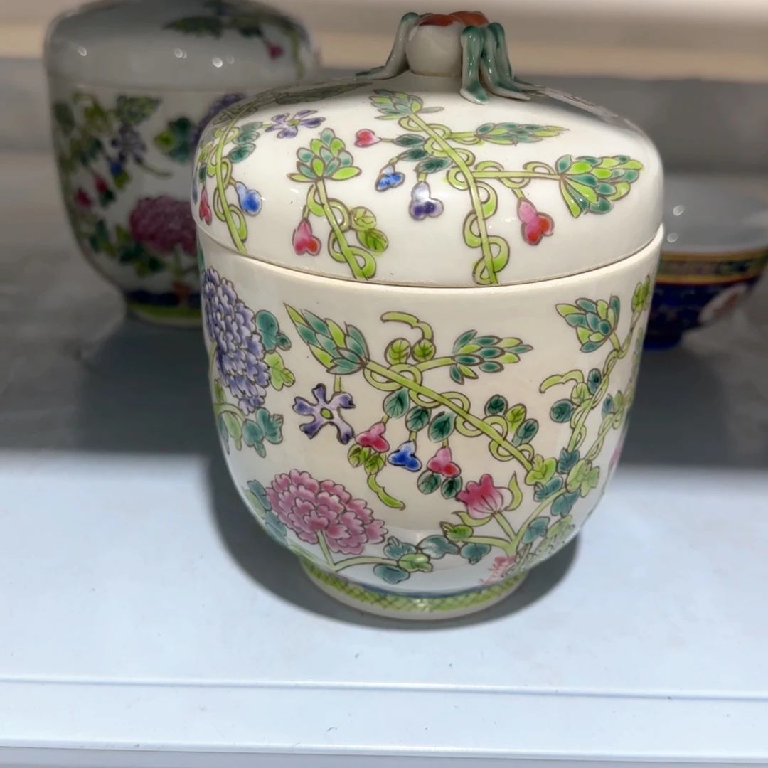 瓷片瓷器的造型艺术也被列入其中