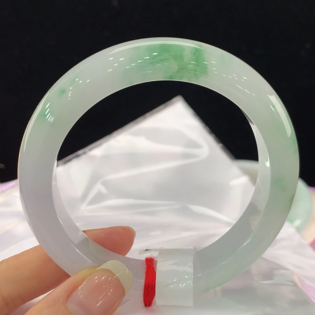 翡翠手镯未镶嵌111-0179
