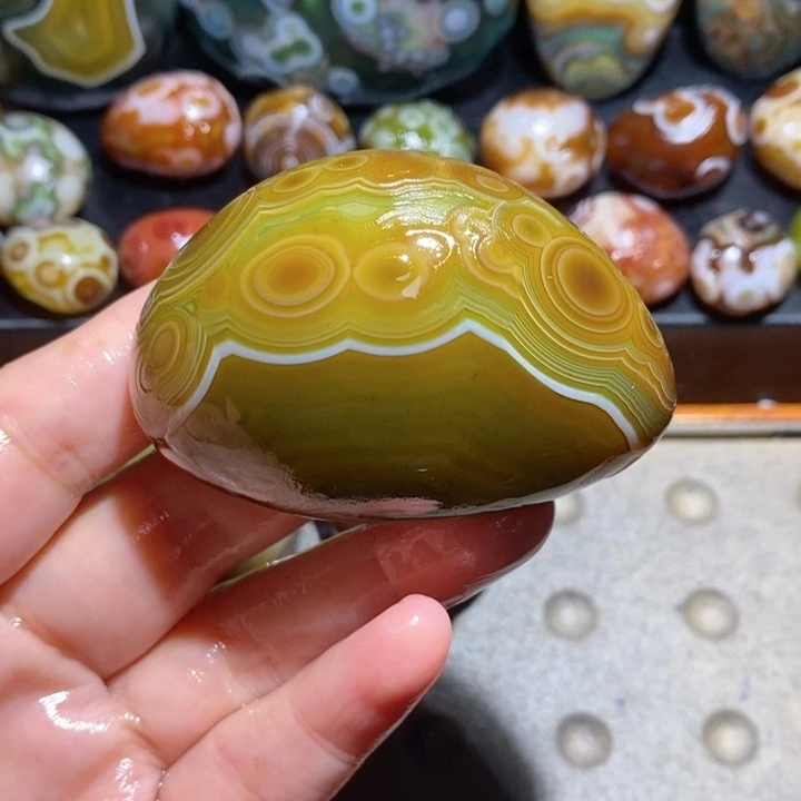 未镶嵌玛瑙/玉髓珠宝半成品45