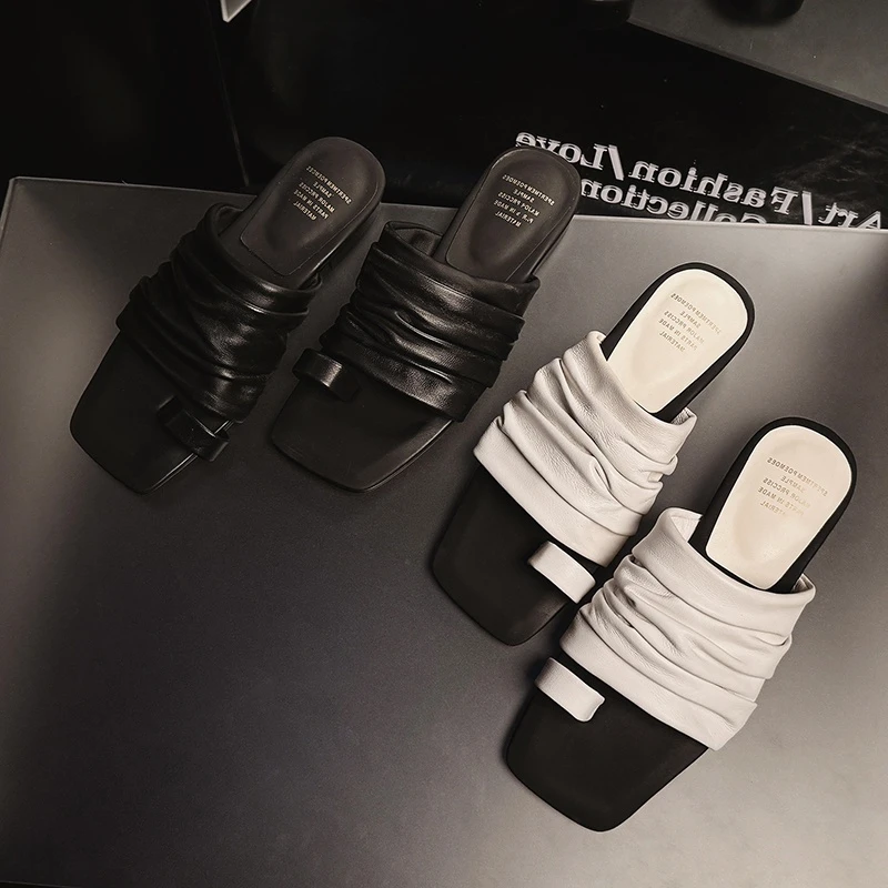 头层羊皮~慵懒时髦精~小众设计感褶皱露趾夏季平跟懒人外穿拖鞋女