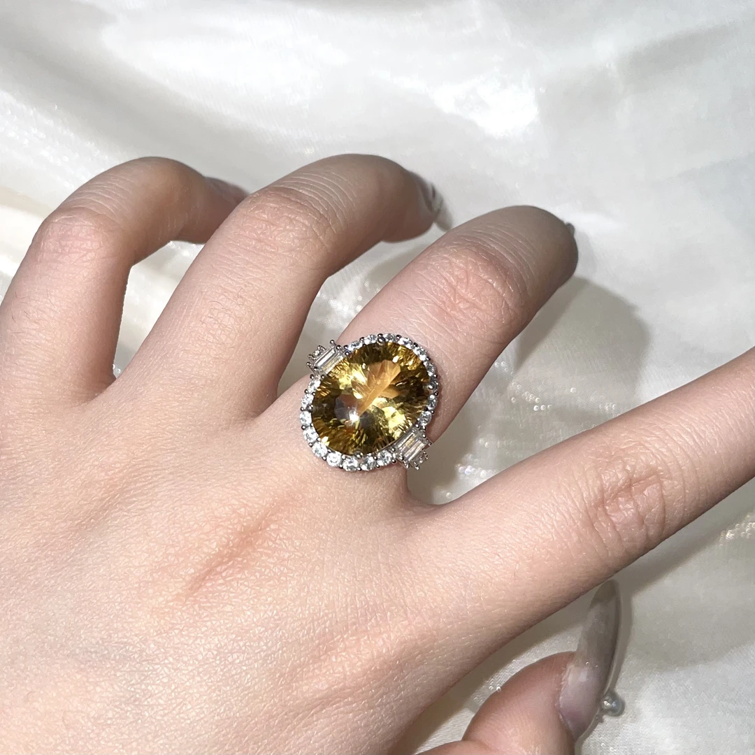 天然黄水晶戒指女款时尚精致大克拉s925银镶嵌珠宝首饰活口可调节