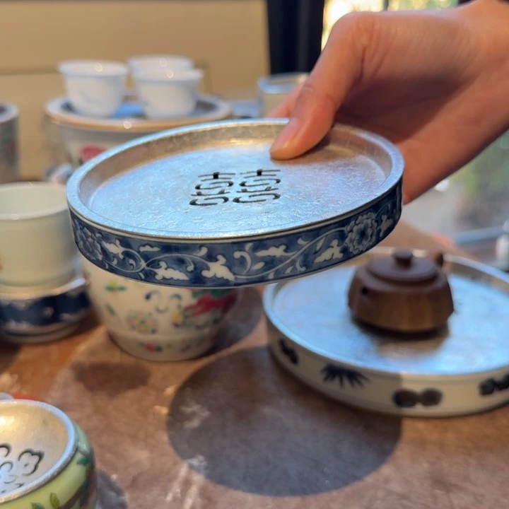 壶承天的作品是由一个