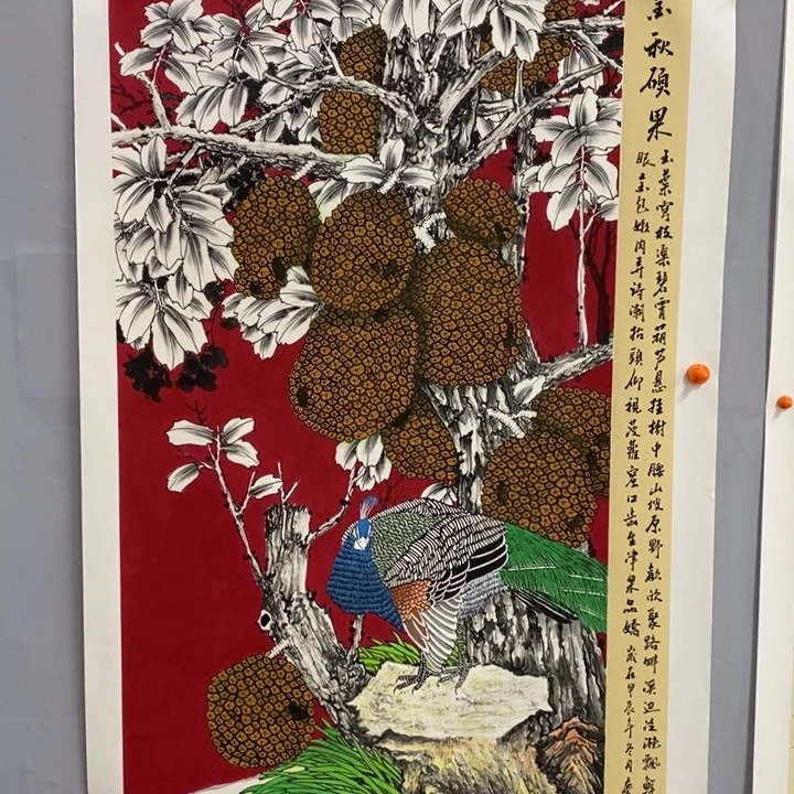 手绘作品等多种形式进行