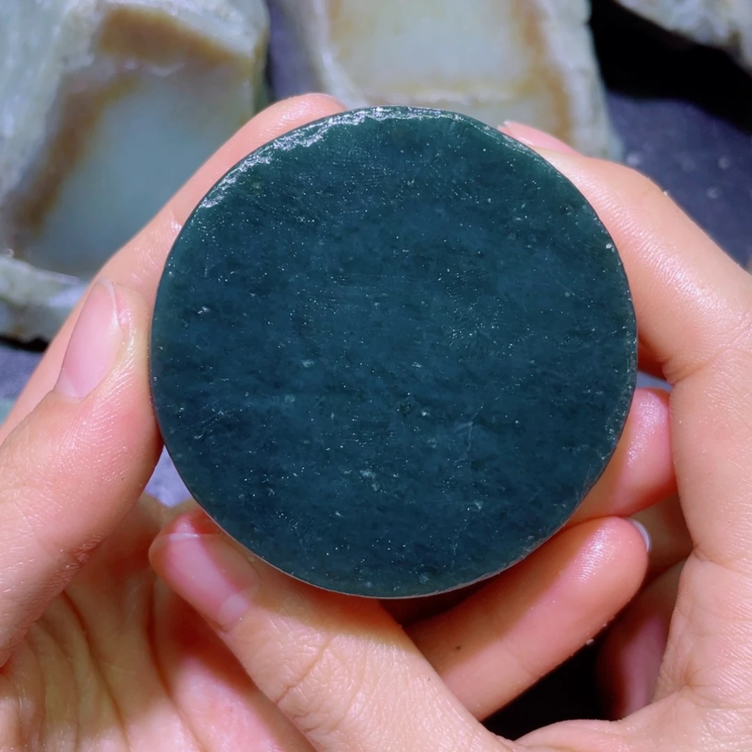 和田玉未镶嵌珠宝半成品