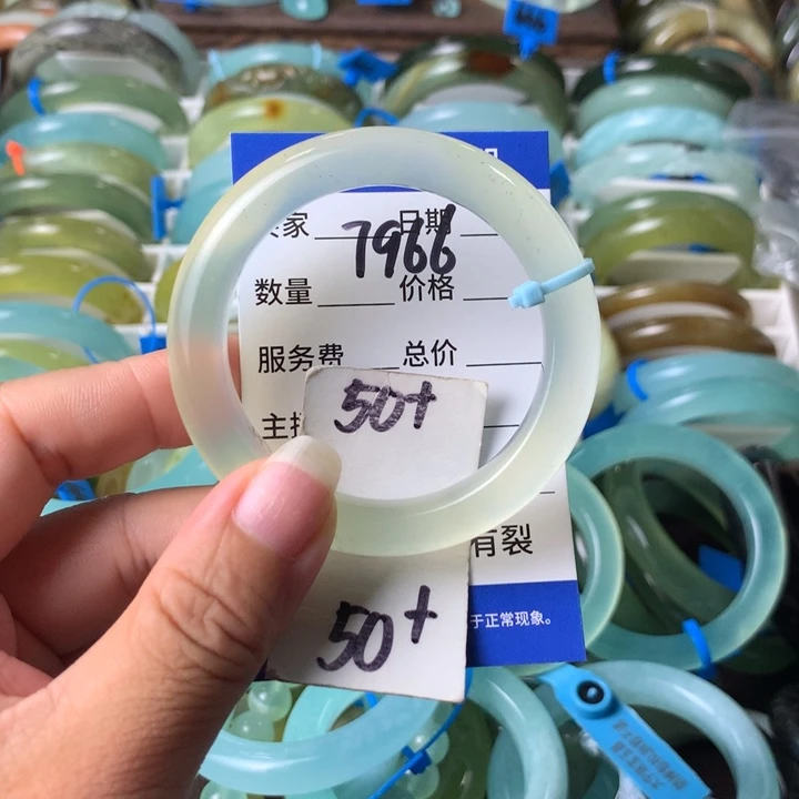 未镶嵌蛇纹石玉手镯7966