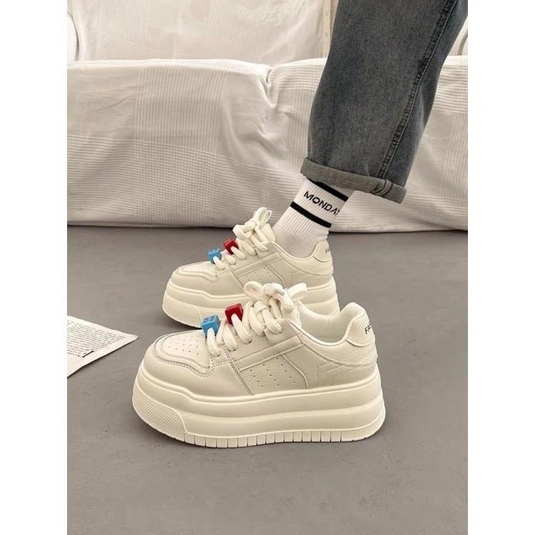 爆款厚底松糕小白鞋女增高小众板鞋2025超火新款春秋季休闲运动鞋