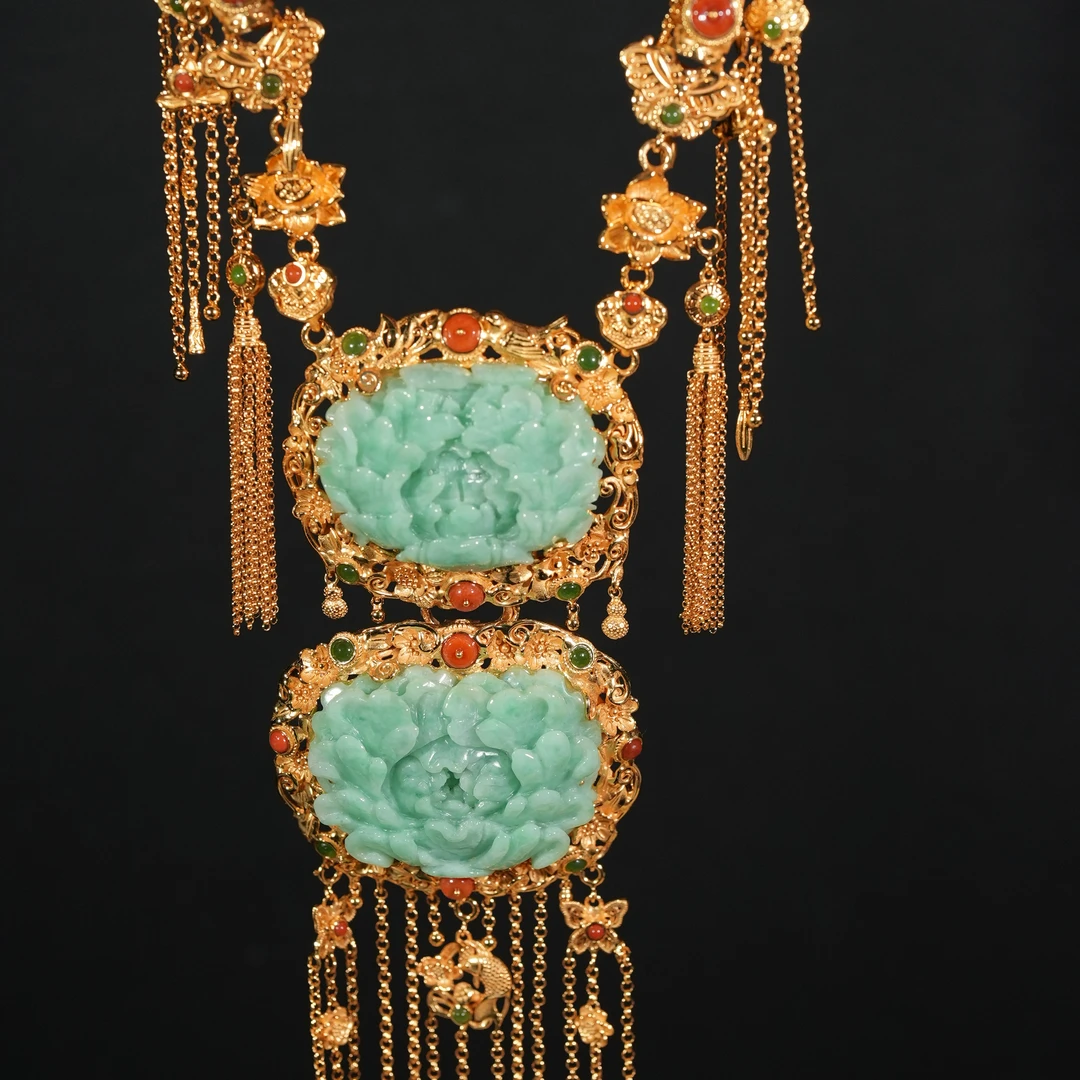 2.6香港王老板-翡翠镶嵌吊坠kc64