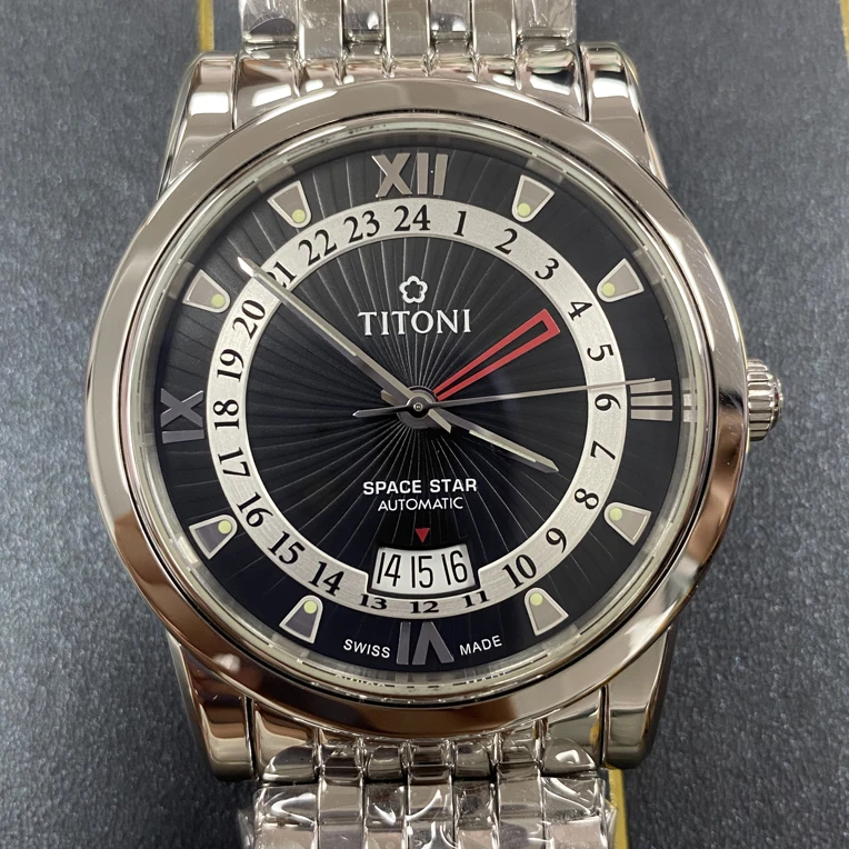 99新 Titoni/梅花 甄选 梅花 天星系列黑盘单历41mm