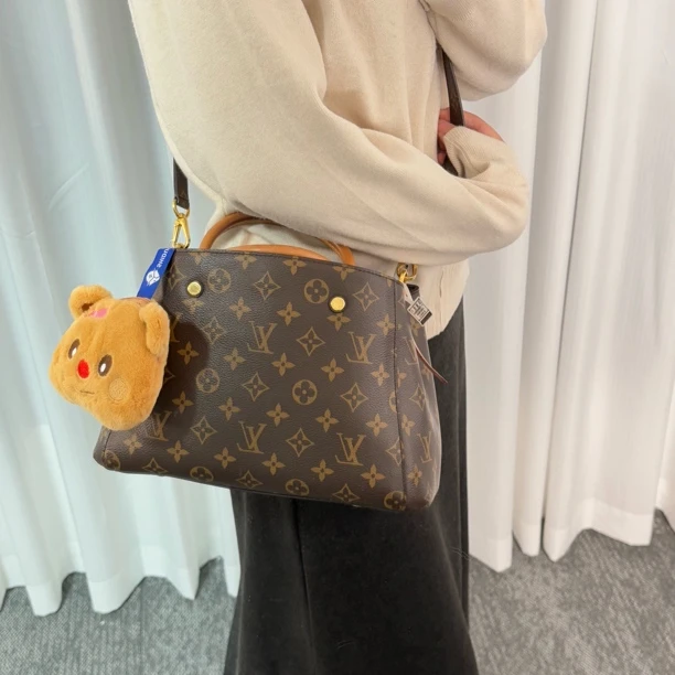 95新 LouisVuitton/路易威登 老花蒙田bb手提斜挎包ys