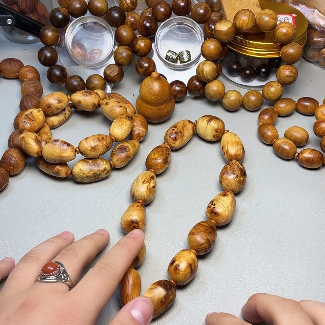 柏木（崖柏）太行崖柏瘤疤随形手持