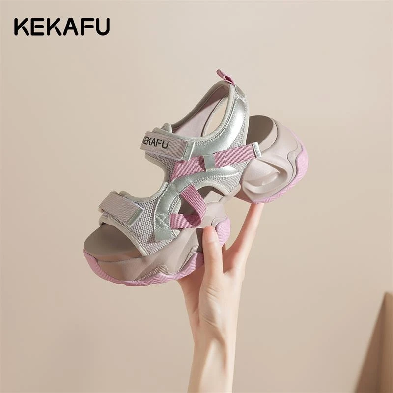 珂卡芙今年流行的新款凉鞋女款2025夏季外穿运动厚底镂空舒适女鞋