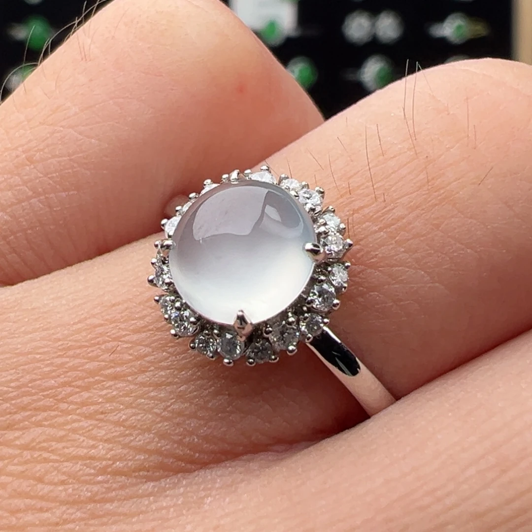 翡翠18K金镶嵌戒指蛋面7.3