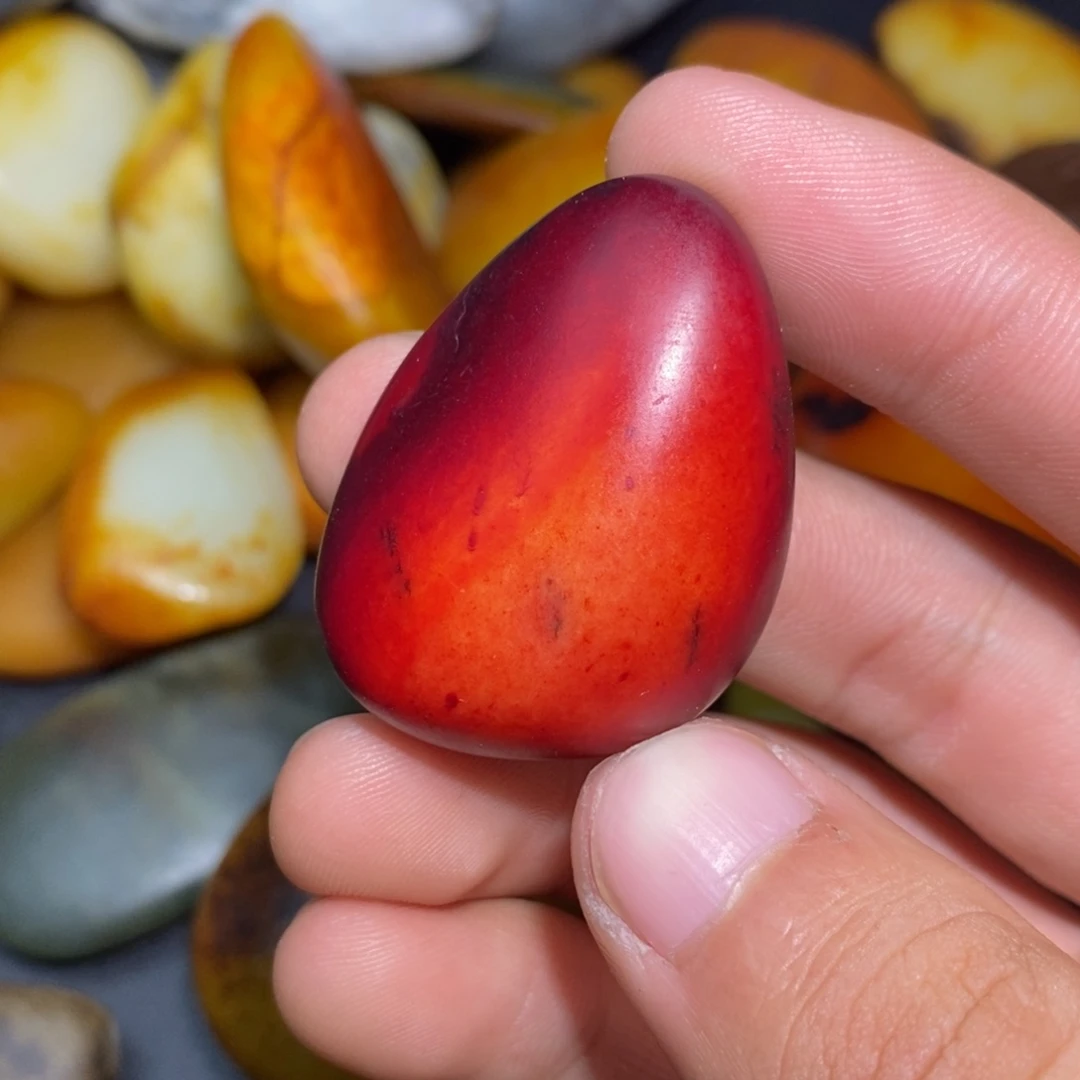 和田玉未镶嵌珠宝奇石