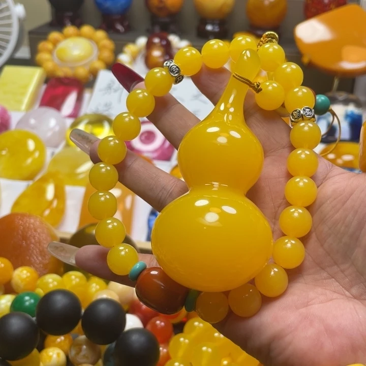 琥珀未镶嵌珠宝奇石车挂等多种款式可选择