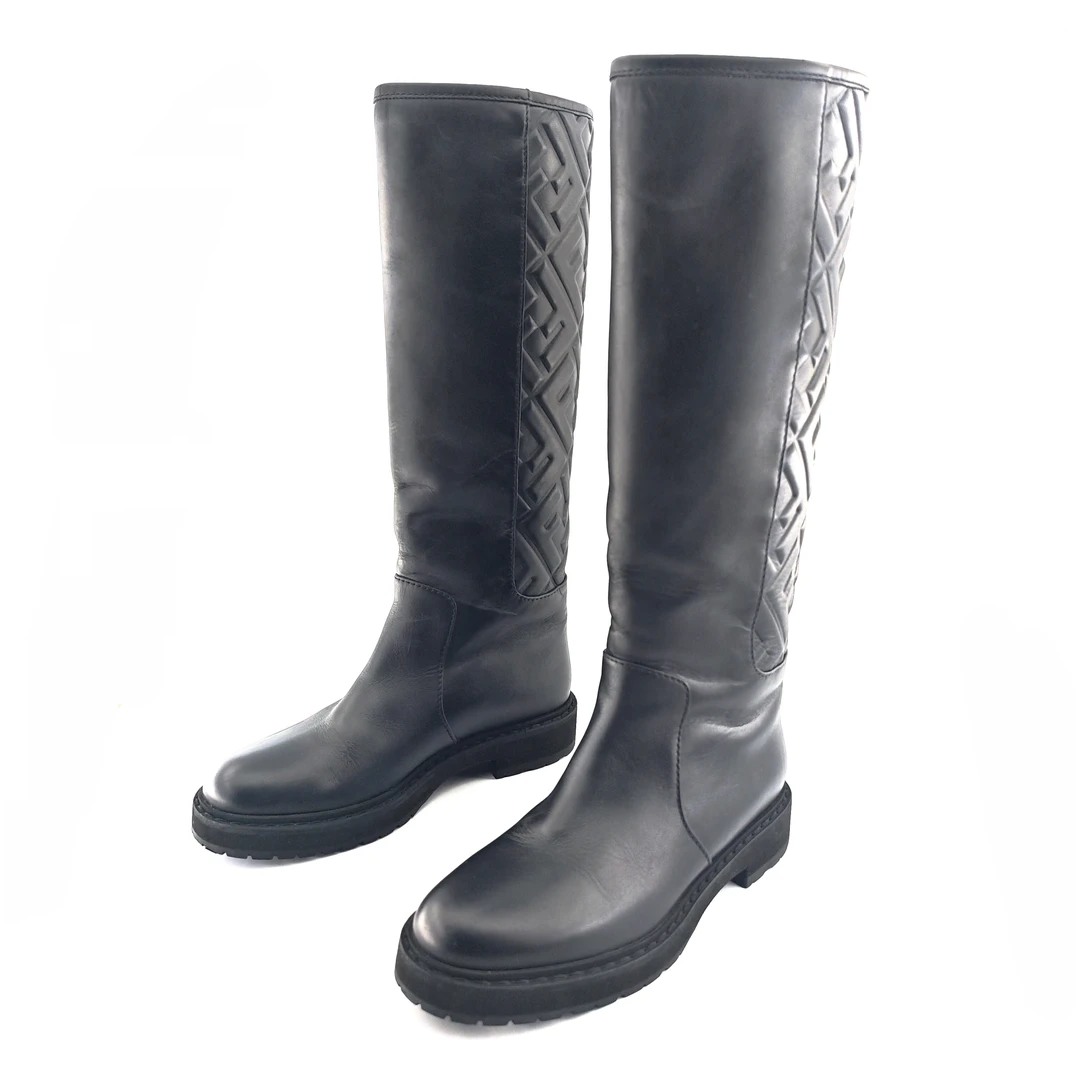 95新 FENDI/芬迪 Fendi/芬迪 黑色满印高筒靴 35.5码 D1495