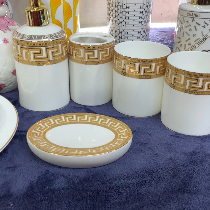 瓷片全套的都是我喜欢看