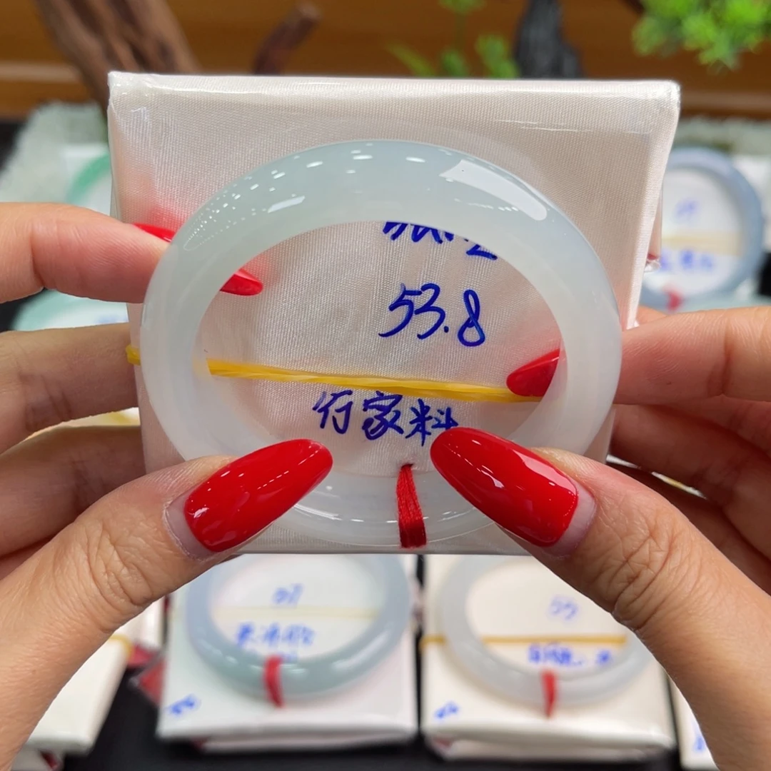 翡翠未镶嵌手镯缅甸