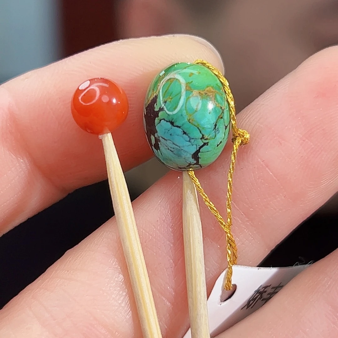 南红玛瑙未镶嵌珠宝奇石