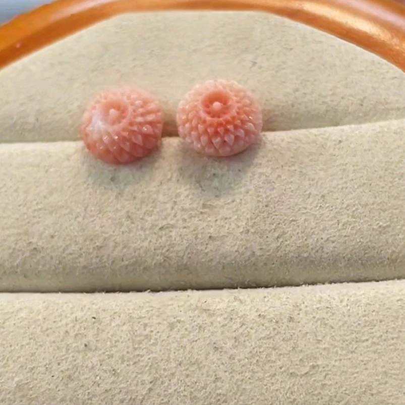 天然宝石红珊瑚耳饰