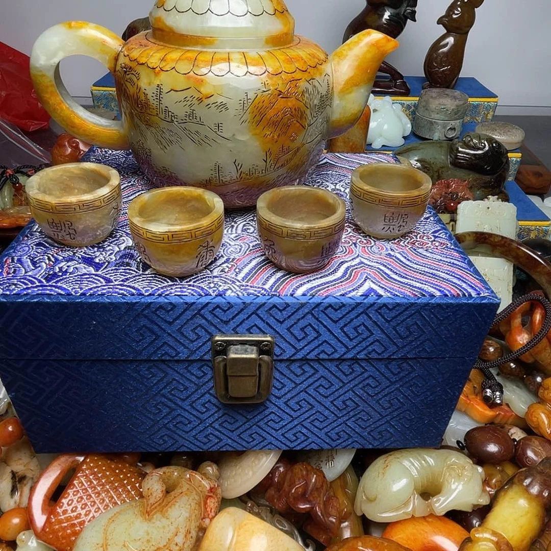 海***笑和田玉未镶嵌挂件