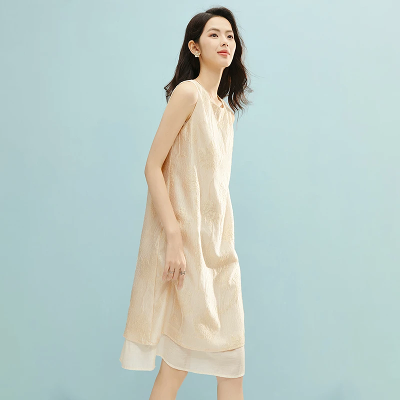 【专享】2025裙子肌理感无袖连衣裙25031123