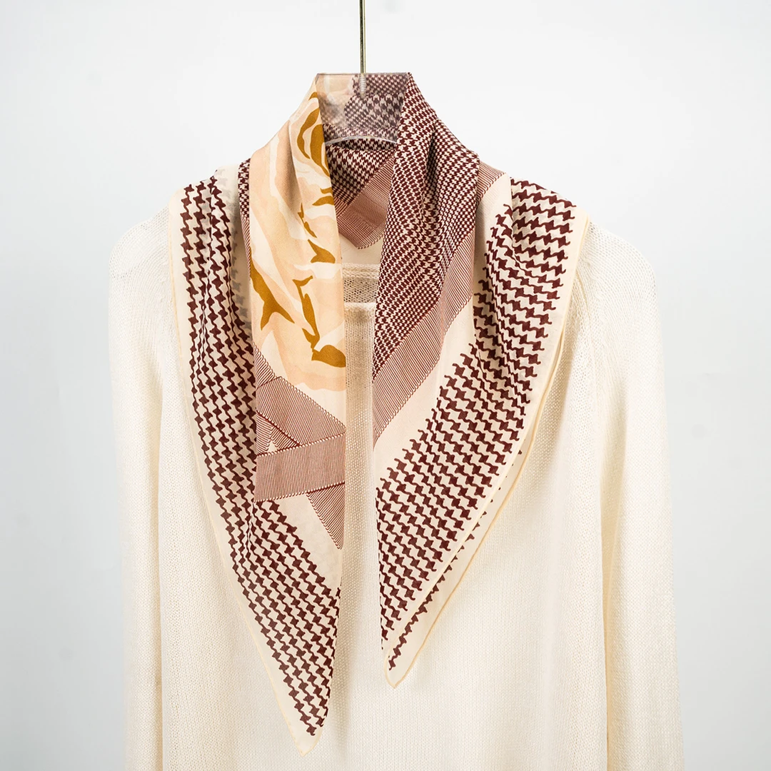 楊楊【千鸟格故事】重磅新品 桑蚕丝双绉春夏女士围巾丝巾65*65