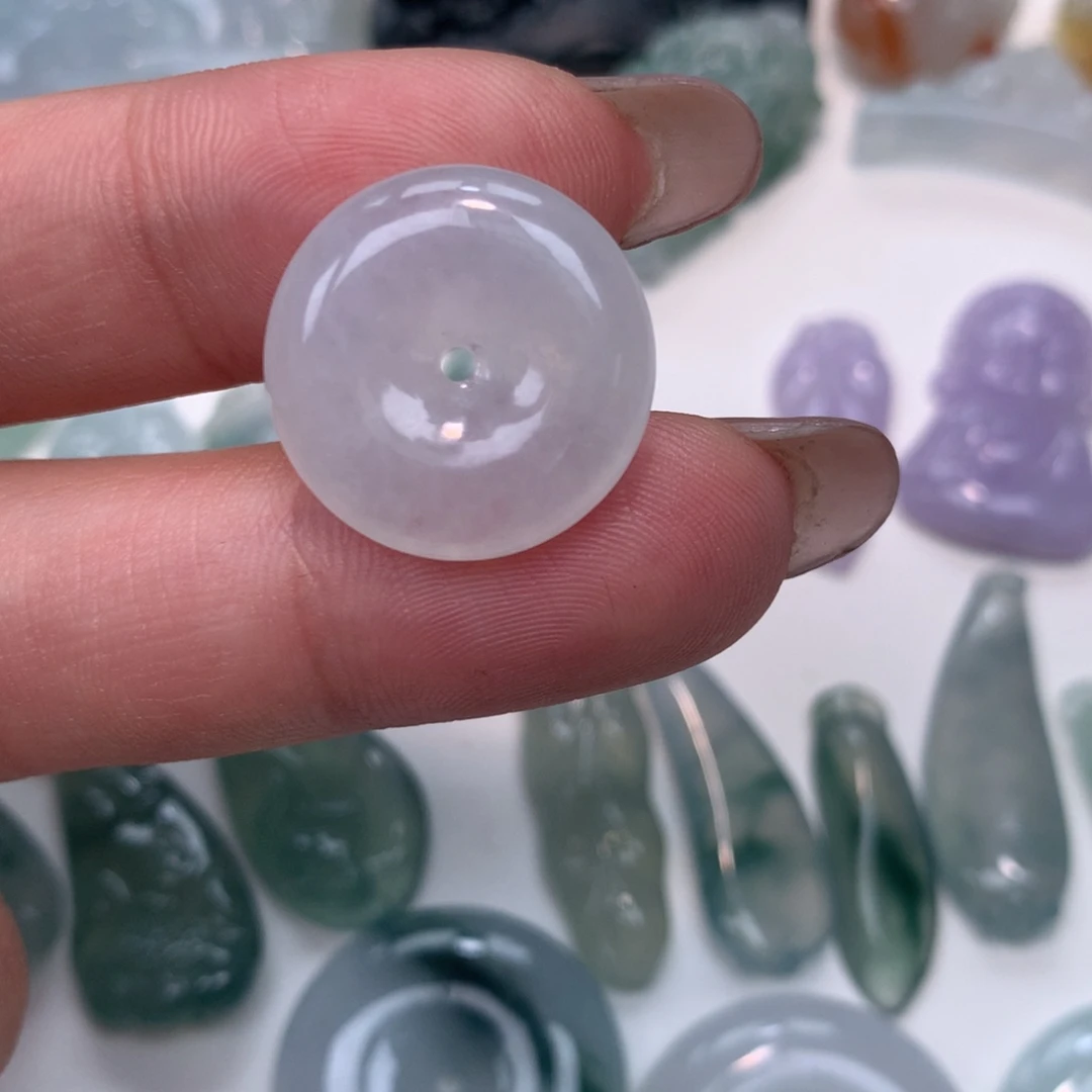 翡翠未镶嵌颈饰白冰平安扣