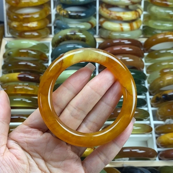 蛇纹石玉未镶嵌手镯55